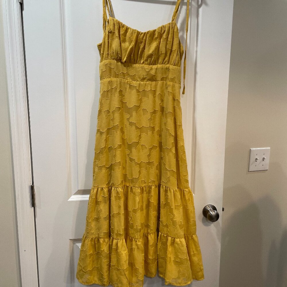 Lulu's Yellow Dress, size L